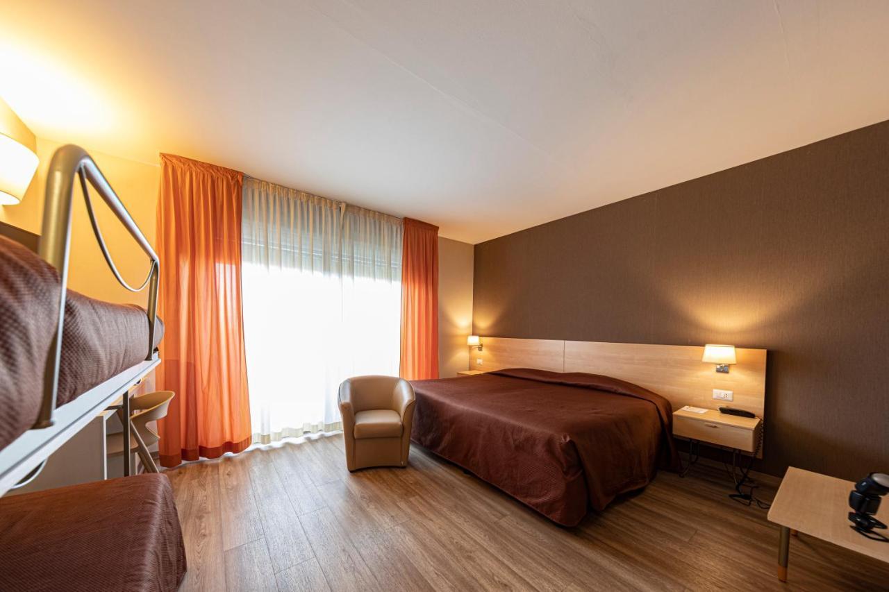 Hotel Donatello Imola Exterior foto