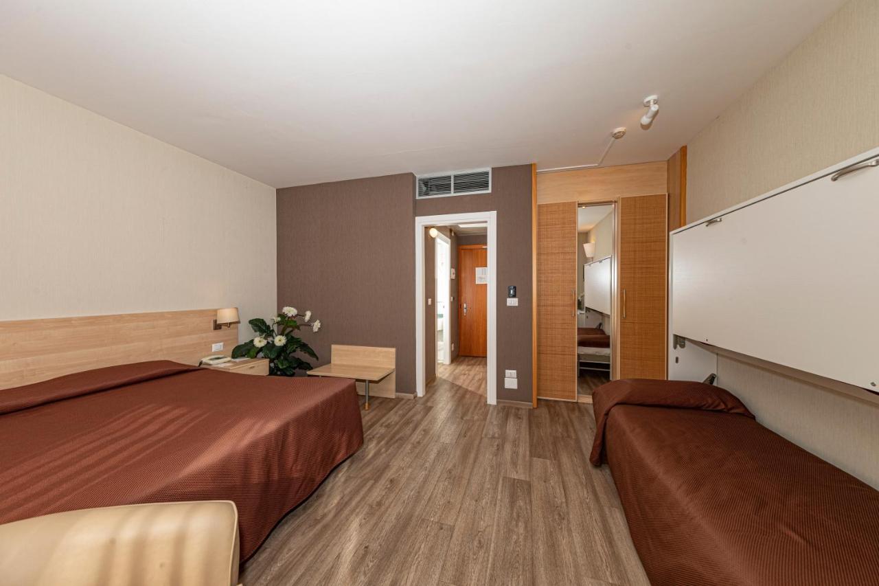 Hotel Donatello Imola Exterior foto